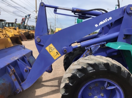 ขายรถตักล้อยาง KOMATSU WA40-3E (3,XXX ชั่วโมง) นำเข้าเองจากญี่ปุ่น สภาพสวยพร้อมใช้ มีVDOการทำงานครับ