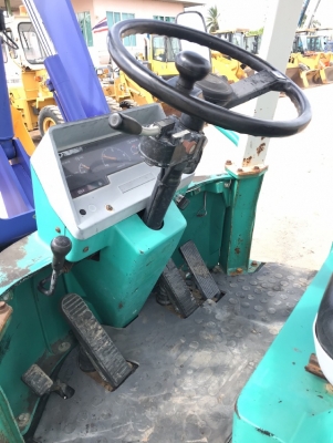 ขายรถตักล้อยาง KOMATSU WA40-3E (3,XXX ชั่วโมง) นำเข้าเองจากญี่ปุ่น สภาพสวยพร้อมใช้ มีVDOการทำงานครับ