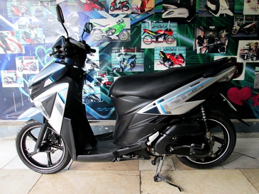 gt125 สีเทานํ้าเงิน ลายใหม่ล่าสุด ระบบ idling stop เครื่องดีสีสวย 30900 gt125 สีเทานํ้าเงิน ลายใหม่ล่าสุด ระบบ idling stop เครื่องดีสีสวย 30900