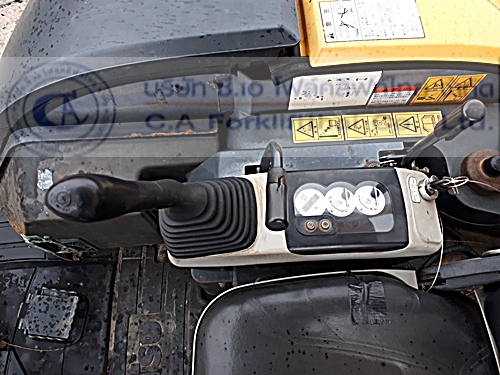 ขาย รถขุดแบคโฮ KOMATSU รุ่น PC30MR-2 (1)
