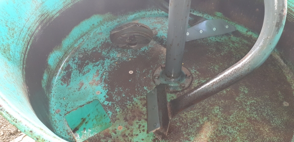 รถผสมปูนผสมปุ๋ย เส้นผ่าน 0 กลาง 1.20 รถผสมปูนผสมปุ๋ย เส้นผ่าน 0 กลาง 1.20