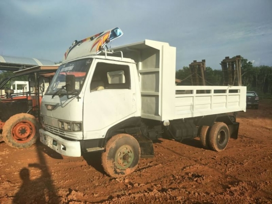 ขาย6ล้อดั้มพ์ HINO KM 90 แรงม้าเฟืองท้ายใหญ่ใส่ยางใหม่ทุกเส้นเบรคใหม่ทุกล้อมีรั้วสูงให้ด้วยราคา 190,000