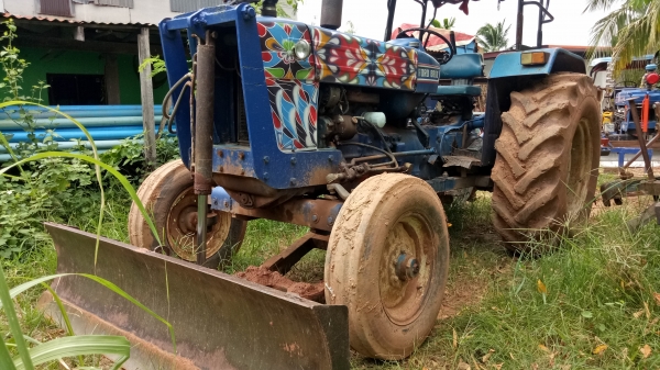 ขายฟอร์ด5000 T2 Fomoco 68แรง รถบ้านพร้อมใช้ ตามสภาพราคาต่อรอง