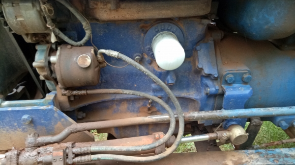 ขายฟอร์ด5000 T2 Fomoco 68แรง รถบ้านพร้อมใช้ ตามสภาพราคาต่อรอง