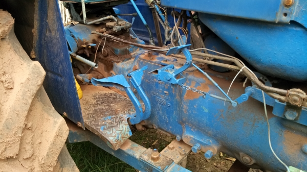 ขายฟอร์ด5000 T2 Fomoco 68แรง รถบ้านพร้อมใช้ ตามสภาพราคาต่อรอง