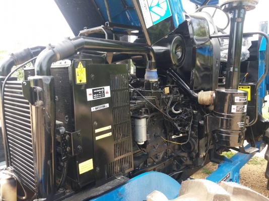 ขายATS130 6สูบ สองเพลา นิวฮอนแลด์น 130แรงม้า สภาพ90\% ขายATS130 6สูบ สองเพลา นิวฮอนแลด์น 130แรงม้า สภาพ90\%