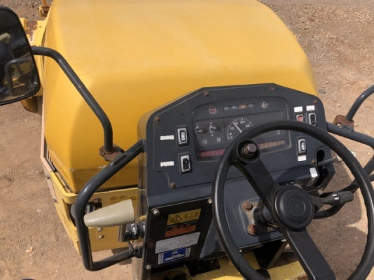 ขายรถบด DYNAPAC (ขนาด 5 ตัน) ปี 2005 (2,XXX ชั่วโมง) นำเข้าจากญี่ปุ่น สภาพสวยพร้อมใช้ มีVDOการทำงานครับ