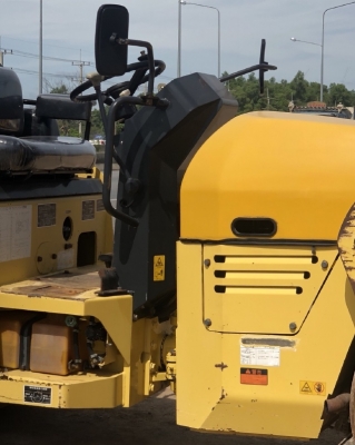 ขายรถบด DYNAPAC (ขนาด 5 ตัน) ปี 2005 (2,XXX ชั่วโมง) นำเข้าจากญี่ปุ่น สภาพสวยพร้อมใช้ มีVDOการทำงานครับ