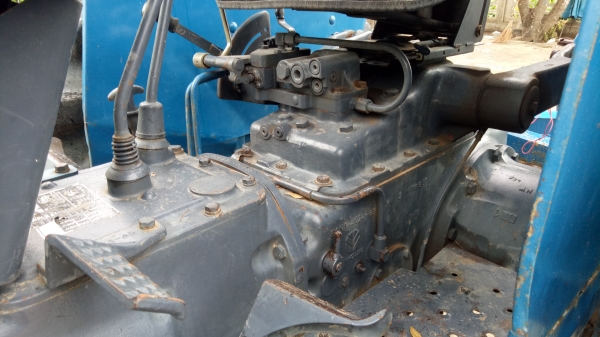 ขายรถไถ NEWHOLLAND 5610 S แท้ ใช้น้อยมือเดียว ไม่ผิดหวังแน่นอนคับ มีเล่มทะเบียนพร้อม สนใจจิงราคาคุยกานได้คับ โทร 081-5332704