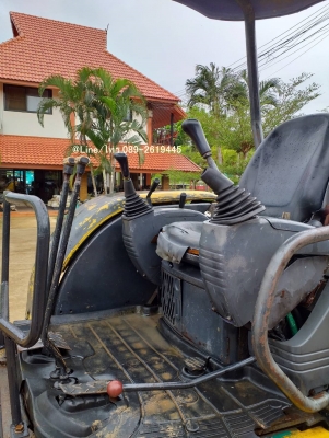 ขายรถขุดKomatsu PC27MR-1 เครื่องKomatsu 3 สูบ เครื่องยนต์3D82 คอนโทรลน้ำมัน ปั้มนิ้ว แทรคเหล็ก มีลาย