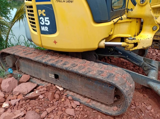 ขายจ้า..KOMATSU PC35MR-2 เก่านอกแท้  เดิมๆๆ  เครื่องปั๊มแห้ง..พร้อมตู้แอร์  โทร 089-3818694 จ๊อย