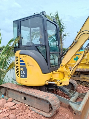 ขายจ้า..KOMATSU PC35MR-2 เก่านอกแท้  เดิมๆๆ  เครื่องปั๊มแห้ง..พร้อมตู้แอร์  โทร 089-3818694 จ๊อย