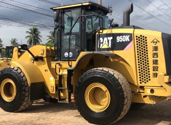 ขายรถตักล้อยาง CAT 950K ปี 2014 นำเข้าเองจากญี่ปุ่น สภาพพร้อมใช้ มีVDOการทำงานครับ