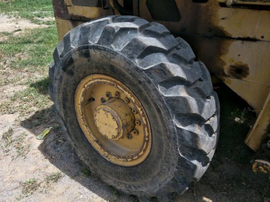 ขายรถตักล้อยางKOMATSU JH60 ราคา 280,000