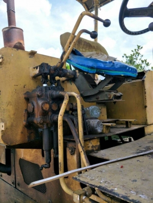 ขายรถตักล้อยางKOMATSU JH60 ราคา 280,000 ขายรถตักล้อยางKOMATSU JH60 ราคา 280,000