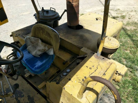 ขายรถตักล้อยางKOMATSU JH60 ราคา 280,000 ขายรถตักล้อยางKOMATSU JH60 ราคา 280,000
