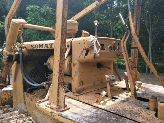 ขายKOMATSU D50A-15 ห้องเลี้ยวแห้งราคา 500,000 ขายKOMATSU D50A-15 ห้องเลี้ยวแห้งราคา 500,000