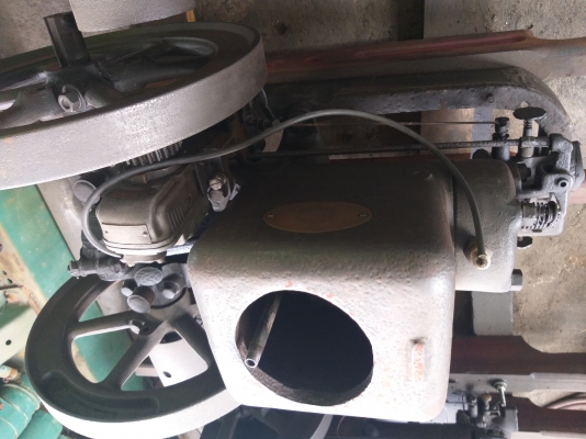 ขายเครื่องยนต์โบราณ ฟลายแบ็ง 2 แรง ของอเมริกา  สภาพสมบูรณ์ เครื่องติดได้ปกติ สนใจโทรสอบถามได้ 098-5922944 ขาย 30,000