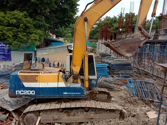 รถแบคโฮ KOMATSU PC200-5 มีใบซื้อขาย รถพร้อมใช้งาน