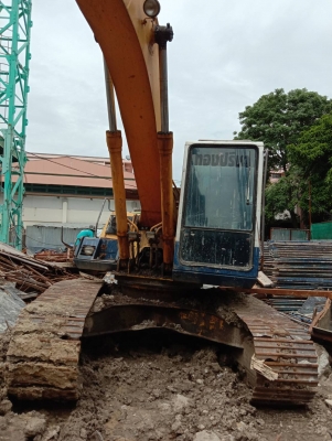 รถแบคโฮ KOMATSU PC200-5 มีใบซื้อขาย รถพร้อมใช้งาน