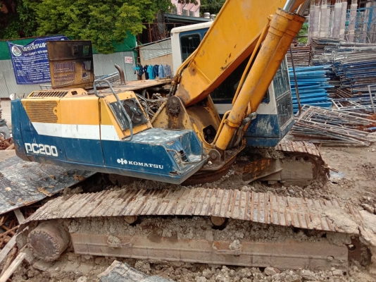 รถแบคโฮ KOMATSU PC200-5 มีใบซื้อขาย รถพร้อมใช้งาน