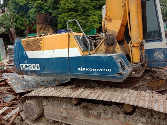 รถแบคโฮ KOMATSU PC200-5 มีใบซื้อขาย รถพร้อมใช้งาน