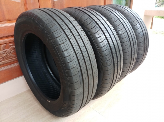 ยาง Dunlop 195/60R16 ปี 15 ยาง Dunlop 195/60R16 ปี 15