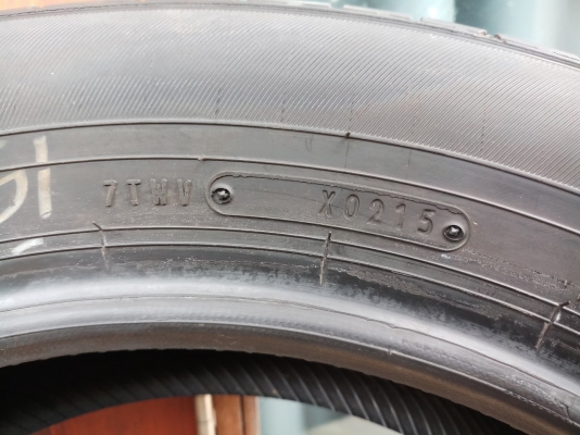 ยาง Dunlop 195/60R16 ปี 15