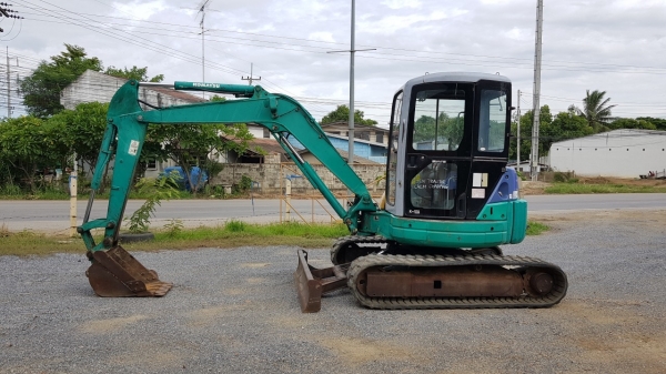 รถขุดโคมัสสุ PC45MR1 ตู้เก๋ง เก่าญี่ปุ่น รถขุดโคมัสสุ PC45MR1 ตู้เก๋ง เก่าญี่ปุ่น