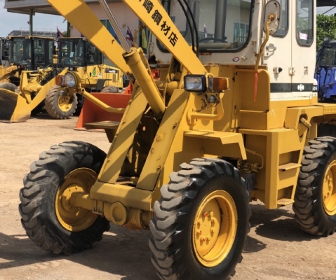 ขายรถตักล้อยาง KOMATSU 505 (เทียบเท่า WA70) (1,XXX ชั่วโมง) นำเข้าเองจากญี่ปุ่น สภาพสวยพร้อม มีVDOครับ