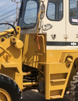 ขายรถตักล้อยาง KOMATSU 505 (เทียบเท่า WA70) (1,XXX ชั่วโมง) นำเข้าเองจากญี่ปุ่น สภาพสวยพร้อม มีVDOครับ