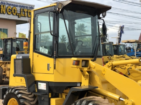 ขายรถตักล้อยาง KOMATSU WA80-3 นำเข้าเองจากญี่ปุ่น สภาพสวยพร้อม มีVDOการทำงานครับ