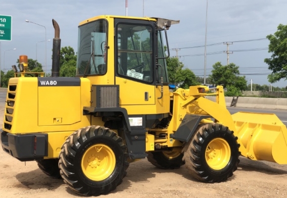 ขายรถตักล้อยาง KOMATSU WA80-3 นำเข้าเองจากญี่ปุ่น สภาพสวยพร้อม มีVDOการทำงานครับ
