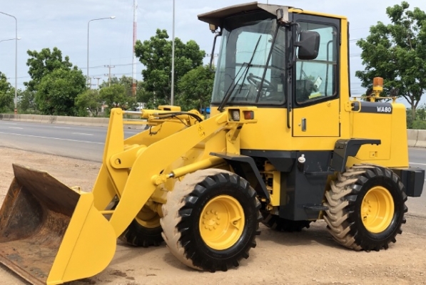ขายรถตักล้อยาง KOMATSU WA80-3 นำเข้าเองจากญี่ปุ่น สภาพสวยพร้อม มีVDOการทำงานครับ
