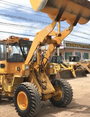 ขายรถตักล้อยาง KOMATSU WA200-1 รถนอกนำเข้าจากญี่ปุ่น สภาพสวยพร้อมใช้ มีVDOการทำงานครับ