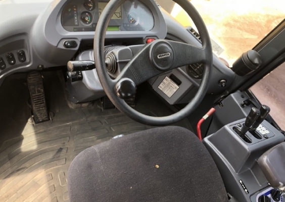 ขายรถตักล้อยาง KOMATSU WA320-6 รถนอกนำเข้าเองจากญี่ปุ่น สภาพสวยพร้อมใช้ มีVDOการทำงานครับ