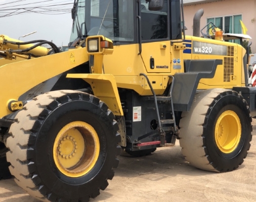 ขายรถตักล้อยาง KOMATSU WA320-6 รถนอกนำเข้าเองจากญี่ปุ่น สภาพสวยพร้อมใช้ มีVDOการทำงานครับ