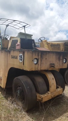 ขาย 185,000 รถบด 9 ล้อ KAWASAKI KR 200-3139 เล่มทะเบียน รถจอดเก่าเก็บต้องเช็คเครื่อง สภาพดีเก่าสี ยางดี เอกสารพร้อมโอน รถอยู่ จันทบุรี 090-772-3710 090-772-3708