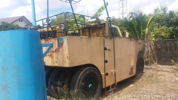 ขาย 185,000 รถบด 9 ล้อ KAWASAKI KR 200-3139 เล่มทะเบียน รถจอดเก่าเก็บต้องเช็คเครื่อง สภาพดีเก่าสี ยางดี เอกสารพร้อมโอน รถอยู่ จันทบุรี 090-772-3710 090-772-3708