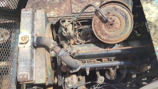 ขาย 185,000 รถบด 9 ล้อ KAWASAKI KR 200-3139 เล่มทะเบียน รถจอดเก่าเก็บต้องเช็คเครื่อง สภาพดีเก่าสี ยางดี เอกสารพร้อมโอน รถอยู่ จันทบุรี 090-772-3710 090-772-3708