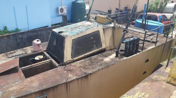 ขาย 185,000 รถบด 9 ล้อ KAWASAKI KR 200-3139 เล่มทะเบียน รถจอดเก่าเก็บต้องเช็คเครื่อง สภาพดีเก่าสี ยางดี เอกสารพร้อมโอน รถอยู่ จันทบุรี 090-772-3710 090-772-3708