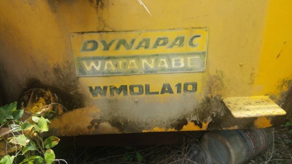 ขาย 175,000 รถบด DYNAPAC 3 ล้อเหล็ก WMOLA10 เล่มทะเบียน เครื่องดี เกียร์ดี ล้อเหล็กหนา ระบบใช้ได้แต่ต้องเช็คระบบ รถจอดเก่าเก็บ เอกสารพร้อมโอน รถอยู่ จันทบุรี 090-772-3710 090-772-3708 ขาย 175,000 รถบด DYNAPAC 3 ล้อเหล็ก WMOLA10 เล่มทะเบียน เครื่องดี เกียร์ดี ล้อเหล็กหนา ระบบใช้ได้แต่ต้องเช็คระบบ รถจอดเก่าเก็บ เอกสารพร้อมโอน รถอยู่ จันทบุรี 090-772-3710 090-772-3708
