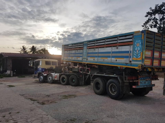 หัวลาก พร้อมหางเซมิดั้ม เครื่อง  k13D เกียรอีตั้น 0628349518