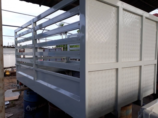 กระบะมืเนียม ใส่ 4 ล้อ  สภาพใหม่