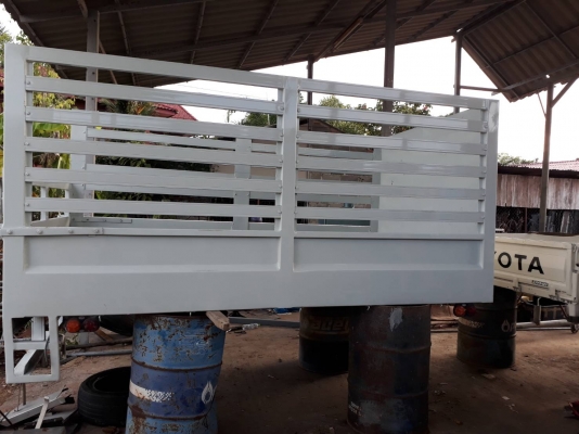 กระบะมืเนียม ใส่ 4 ล้อ  สภาพใหม่