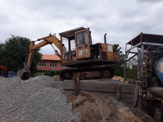 ขายรถแม็คโค Komatsu PC60-2