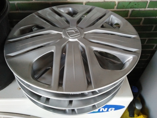 ขายล้อกระทะพร้อมฝาครอบล้อ ฮอนด้า ซิตี้ แจ๊ซ