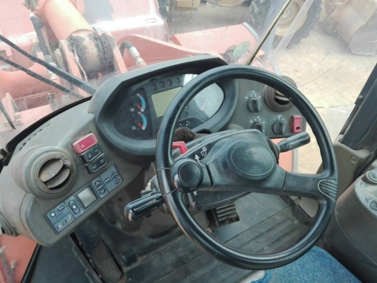 ขายรถตักล้อยาง HITACHI ZW220 เอกสารเล่มทะเบียนราคา 1,500,000