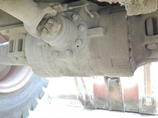 ขายรถตักล้อยางHITACHI ZW220 เอกสารเล่มทะเบียนราคา 1,500,000