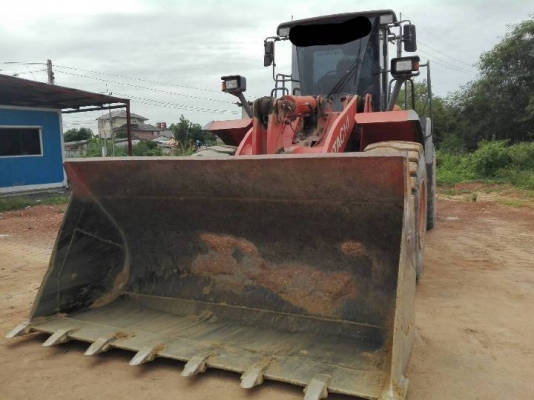 ขายรถตักล้อยางHITACHI ZW220 เอกสารเล่มทะเบียนราคา 1,500,000